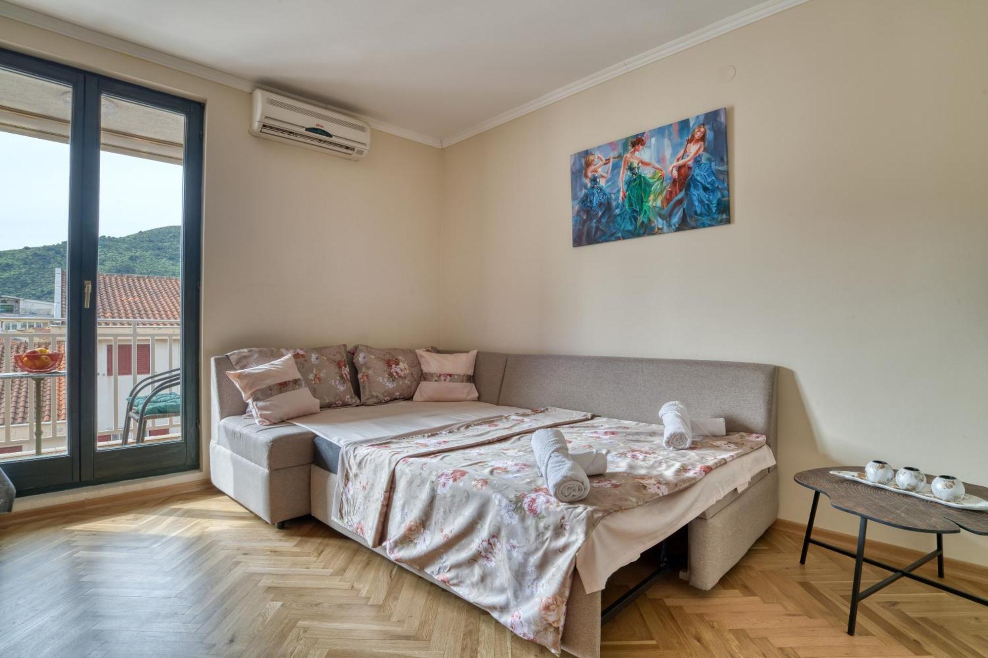Comfort Apartment Near The Beach Budva Luaran gambar