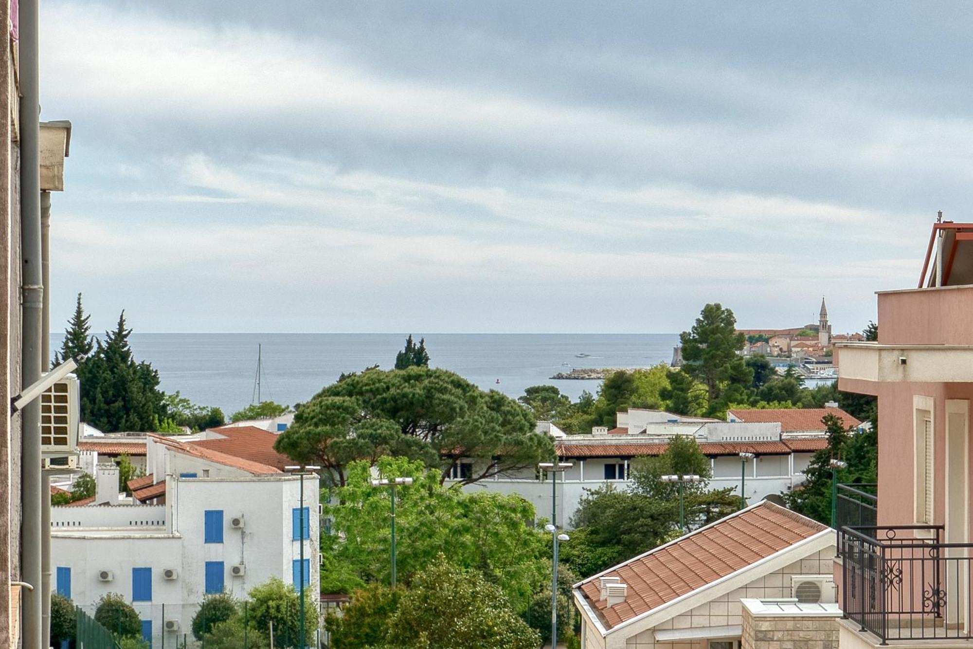 Comfort Apartment Near The Beach Budva Luaran gambar