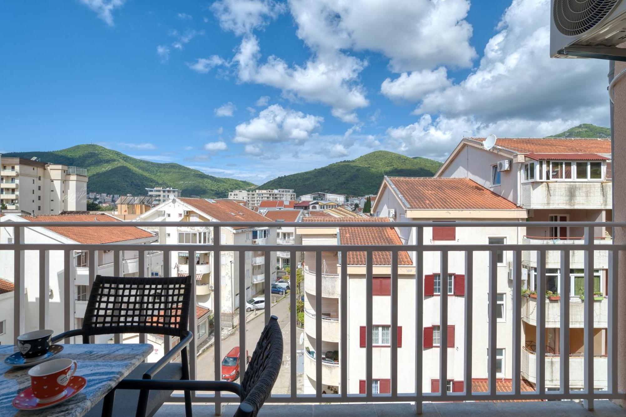Comfort Apartment Near The Beach Budva Luaran gambar